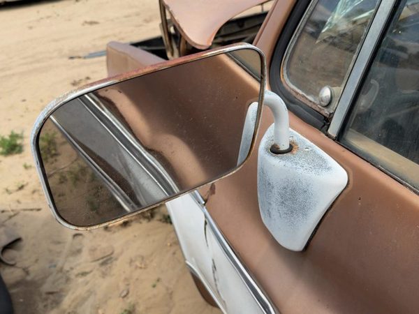 1980-1987 Chevy Silverado C20 Driver Left Manual Side Mirror Door Mounted Oem — photo 5