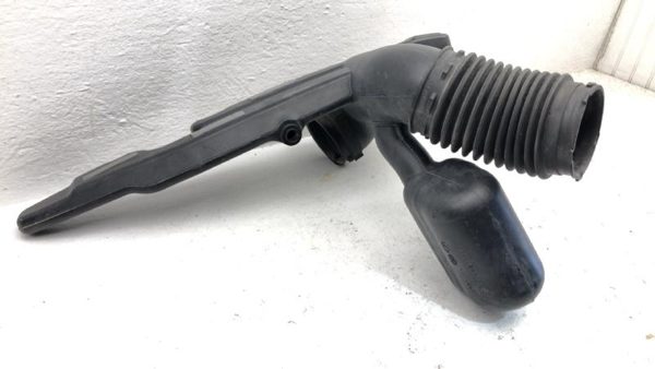 2007 Chevy Silverado 2500 6.0L Air Intake Tube Assembly With Resonator Oem — photo 10
