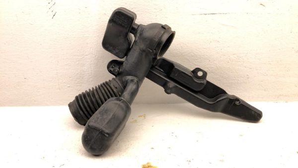 2007 Chevy Silverado 2500 6.0L Air Intake Tube Assembly With Resonator Oem — photo 12