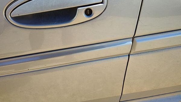 04-08 Grand Prix Driver Left Front Moulding From Door Oem Trim Strip Silver 12U — photo 6