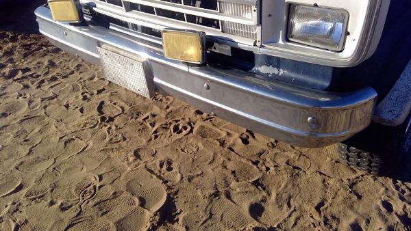 1978-1991 Chevy G20 Van Chrome Front Bumper With Brackets Oem 00464364 — photo 9