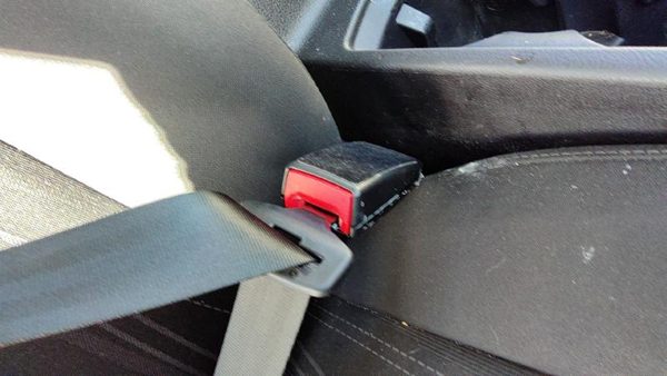 15-18 Ford Focus Passenger Right Front Seat Belt Buckle Receiver Oem Black Yw — photo 4