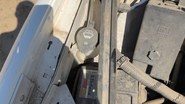 98-05 Buick Century Windshield Washer Fluid Reservoir With Pump Oem Wiper Tank — photo 1