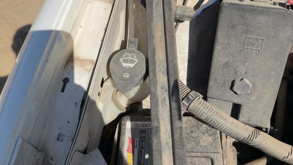 98-05 Buick Century Windshield Washer Fluid Reservoir With Pump Oem Wiper Tank — photo 3