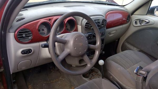 2003 Chrysler PT Cruiser — vehicle photo 3