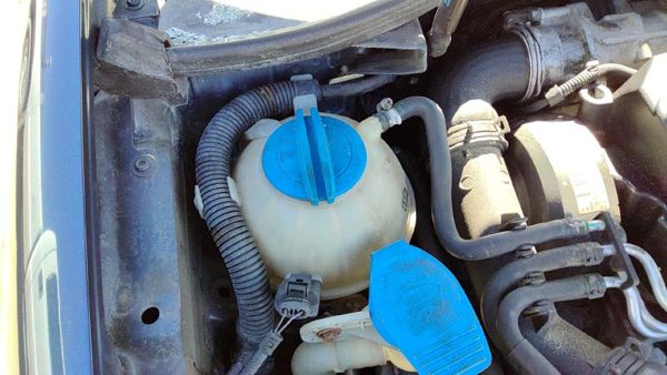 2006 Volkswagen Jetta Coolant Recovery Bottle Vw — photo 4