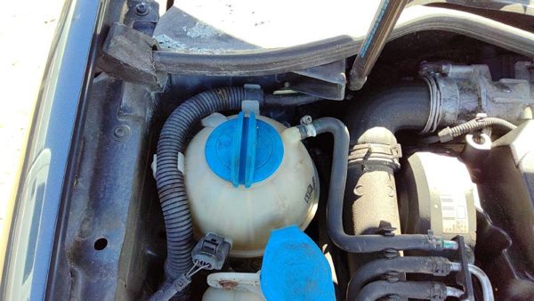 2006 Volkswagen Jetta Coolant Recovery Bottle Vw — photo 6