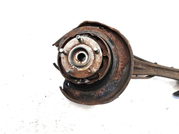 00-01 Legacy Outback Driver Left Rear Knuckle Assembly Oem Stub Axle With Hub — photo 9