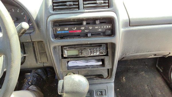 1996-1997 Suzuki Sidekick Trim Bezel Around Radio Surround Dash Panel Oem — photo 3