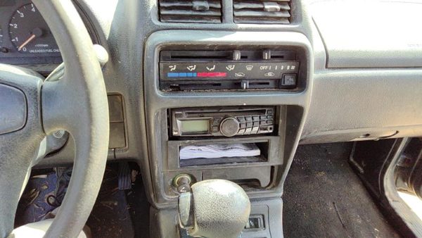 1996-1997 Suzuki Sidekick Trim Bezel Around Radio Surround Dash Panel Oem — photo 1