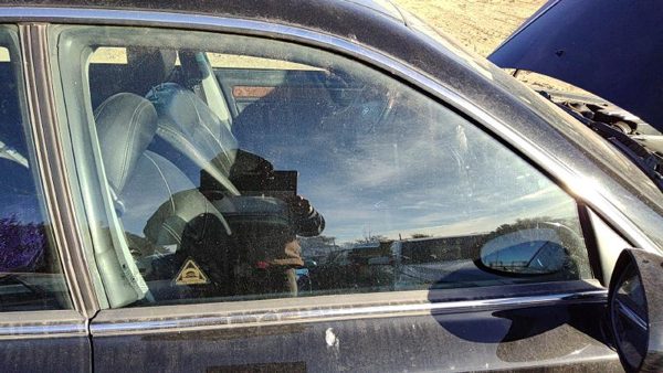 2001-2005 Hyundai Xg350 Passenger Right Front Side Window Door Glass Oem — photo 1