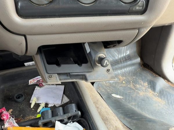 1998 Chevy S10 Blazer Ash Tray Assembly Oem Slide Out Dash Gray 92H 15013797 — photo 1