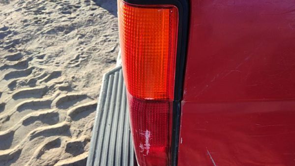 1986-1997 Nissan Hardbody Passenger Right Tail Light Brake Lamp Oem Rear — photo 6