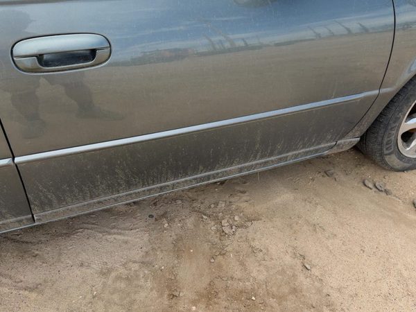 98-04 Seville Passenger Right Front Moulding Door Upper Sedan Thunder Gray 88U — photo 1