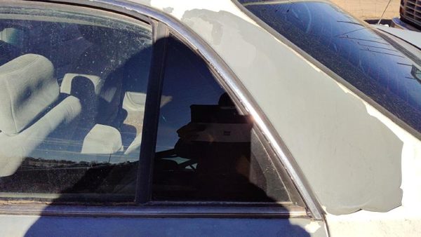1997-2005 Buick Century Driver Left Rear Vent Window Back Door Glass With Frame — photo 2