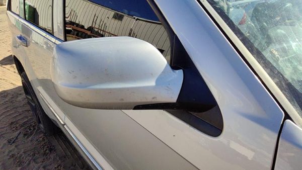 06-10 Grand Cherokee Passenger Right Power Side Mirror Door Mounted Silver Ps2 — photo 3