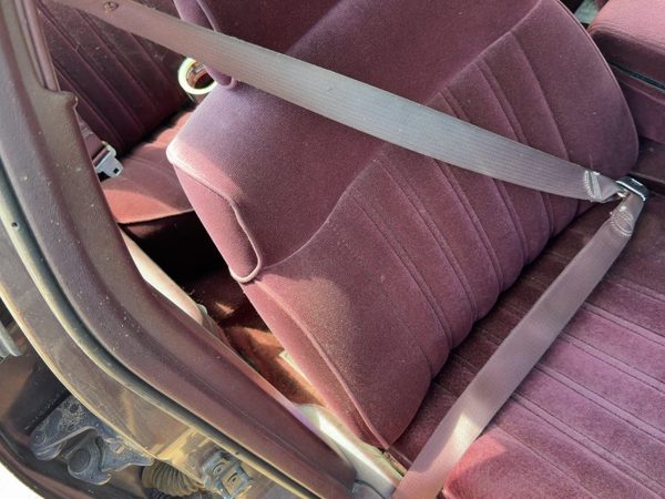 94 Olds Eighty Eight Passenger Right Front Seat Belt Retractor Oem Shoulder Red — photo 3
