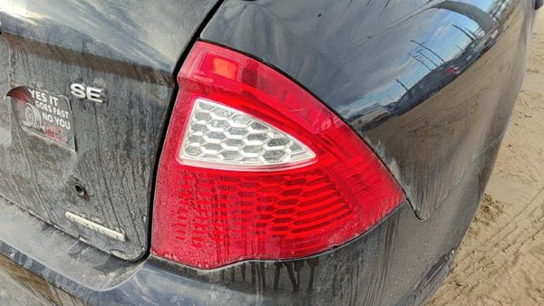 2010-2012 Ford Fusion Passenger Right Tail Light Brake Lamp Oem Rear 9E5z13404a — photo 2