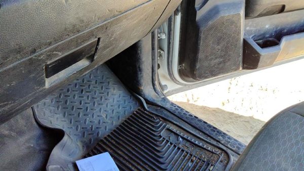 13-18 Dodge Ram 4500 Passenger Right Lower Kick Trim Panel Oem Gray X8 — photo 4