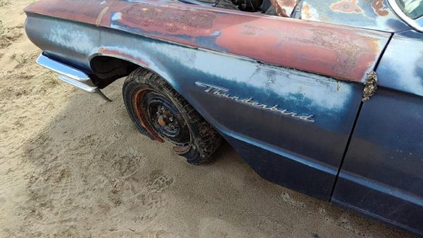 1964 Ford Thunderbird Fender LH Coupe Blue — photo 1