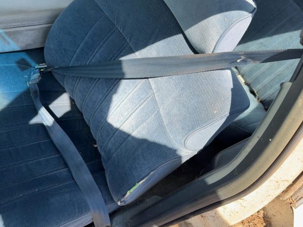 1993 Olds Eighty Eight Driver Left Front Seat Belt Retractor Oem Shoulder Blue — photo 1