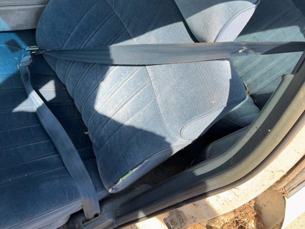 1993 Olds Eighty Eight Driver Left Front Seat Belt Retractor Oem Shoulder Blue — photo 3
