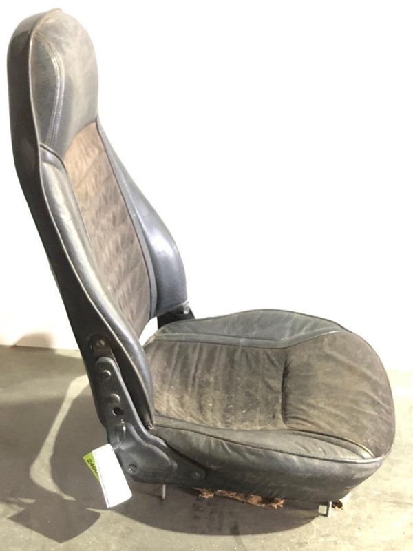 1971 Nissan Datsun 240Z Driver Left Front Seat — photo 10