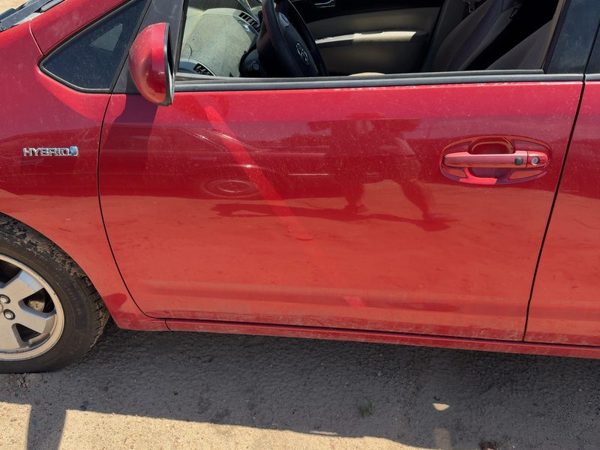 2008 Toyota Prius Front Door LH Barcelona Red 3R3 — photo 2