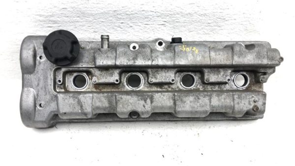 96-98 Suzuki Sidekick Valve Cover Oem 1.8L — photo 1