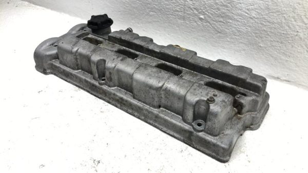 96-98 Suzuki Sidekick Valve Cover Oem 1.8L — photo 5