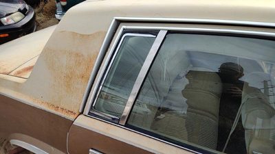 81-83 Malibu Passenger Right Rear Vent Window Back Door Glass With Frame 4 Door