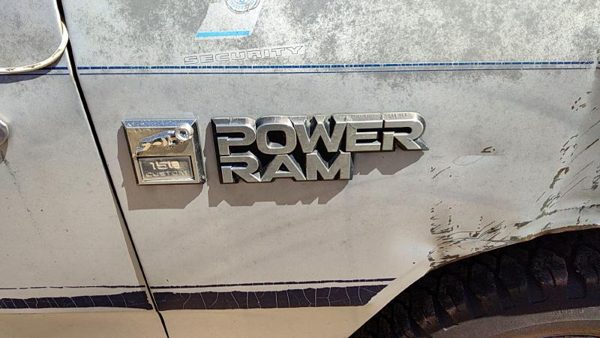 1984-1987 Dodge Ram W150 Passenger Right Power Ram Fender Emblem Badge Oem — photo 3