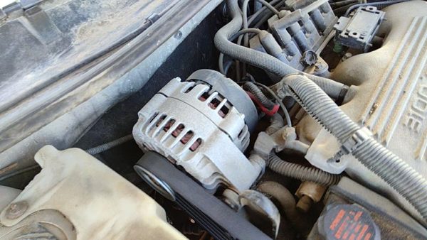1999-2000 Buick Century Alternator 3.1L 10464449 — photo 2