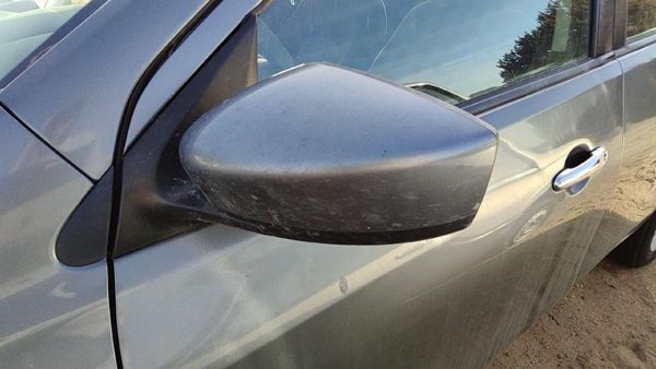2015-2019 Nissan Versa Driver Left Side Mirror Door Mounted Oem Gray Kad — photo 4