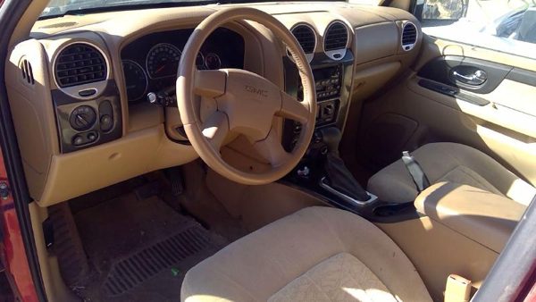 2002 GMC Envoy — vehicle photo 3