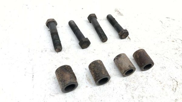 1980-1988 Chevy K30 Set Of Bolts Spacers For Power Steering Gear Box Oem 4X4 — photo 2