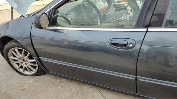 2002 Chrysler 300M Front Door LH Blue Pbq — photo 2
