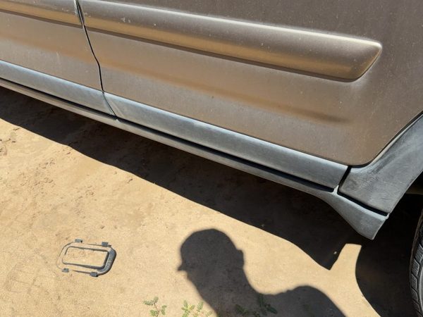 2005-2006 Honda Crv Driver Left Lower Rocker Panel Moulding Oem 71850S9A010 — photo 4