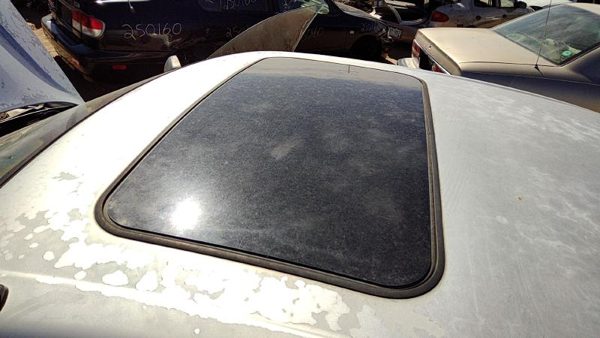 2002 Subaru Legacy Roof Glass (glass Only) — photo 2
