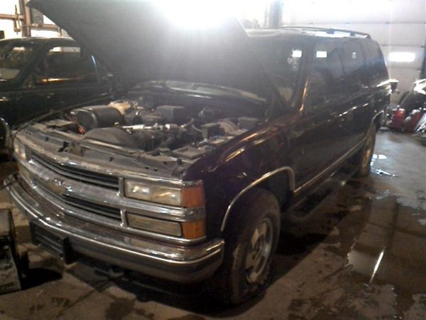 1996 Chevy Tahoe — vehicle photo 3