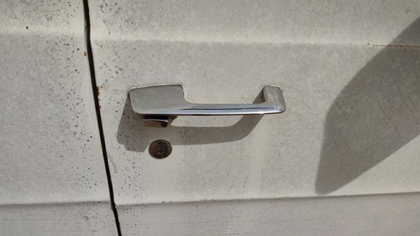 1974 Dodge Van B200 Passenger Right Front Outside Door Handle Oem White — photo 1