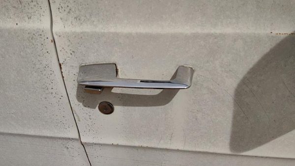 1974 Dodge Van B200 Passenger Right Front Outside Door Handle Oem White — photo 3