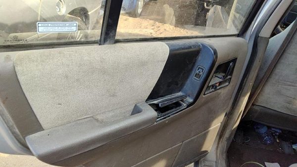 94 Jeep Grand Cherokee Driver Left Rear Door Trim Panel With Switches Back Gray — photo 3