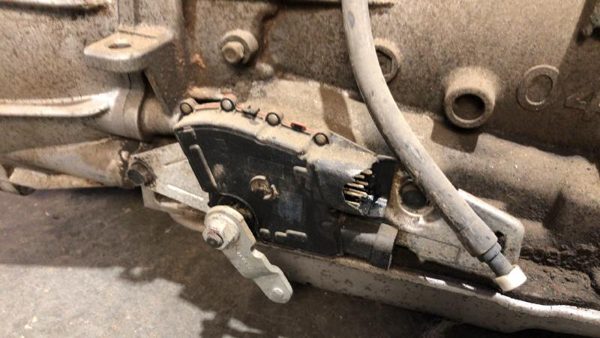 2003 Suburban 1500 Transmission Assy. Chevy 5.3L L59 4X4 — photo 8