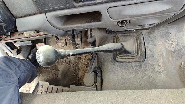 00 F250 Super Duty Floor Shifter Lever Assembly Shift Unit Manual Transmission G — photo 2