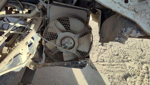 1996 Isuzu Npr Electric Condensor Cooling Fan Assembly Oem With Motors 4Bd2 3.9L — photo 3