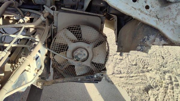 1996 Isuzu Npr Electric Condensor Cooling Fan Assembly Oem With Motors 4Bd2 3.9L — photo 4