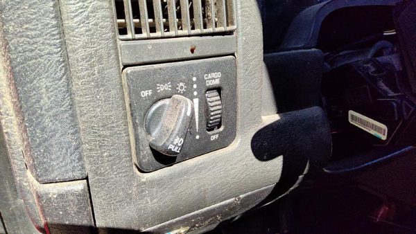 2002-05 Dodge Ram 1500 Headlight Switch Control Knob Buttons Dash Oem 56045537ac — photo 2