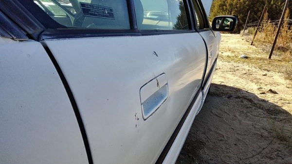1994 Pontiac Bonneville Rear Door RH White — photo 2
