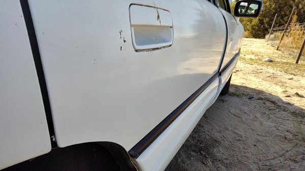 1994 Pontiac Bonneville Rear Door RH White — photo 4